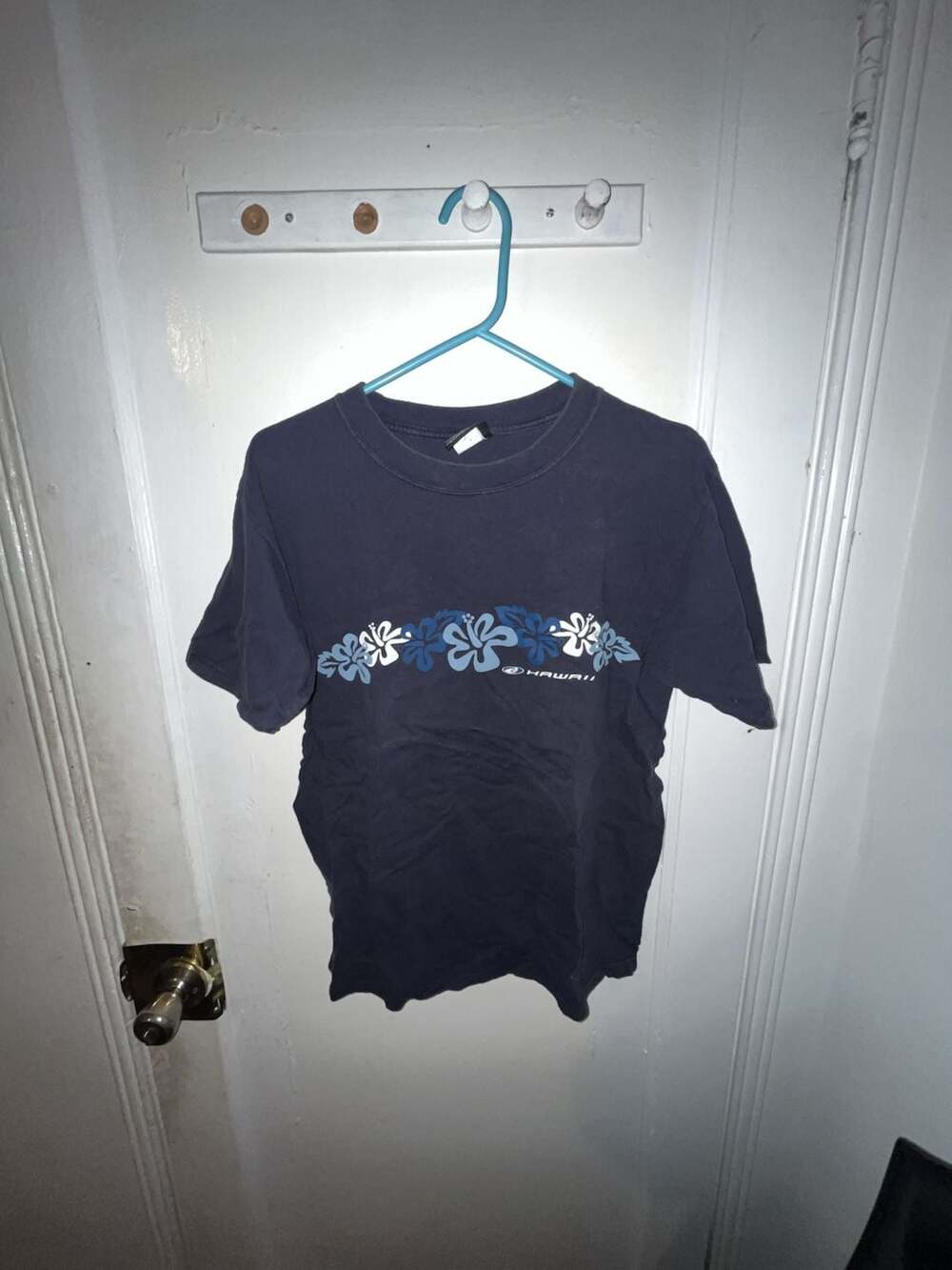 O'Neill Hawaii T-Shirt Size Medium Navy Blue Floral Surfwear Graphic Tee